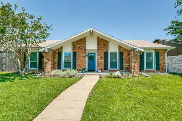 2013 Emory Oak, Carrollton, TX 75007