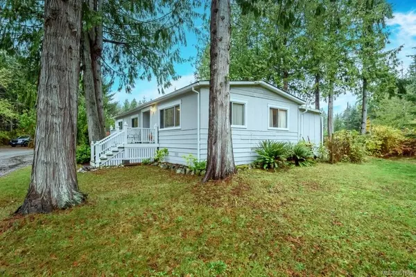 Qualicum Beach, BC V9K 2E5,6350 Island Hwy #11