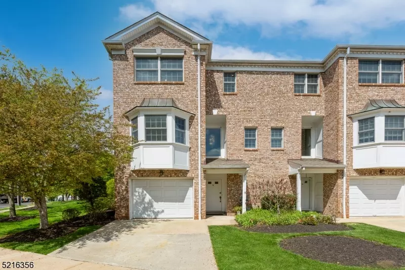 Raritan Boro, NJ 08869,6 Hidden Pond Ct