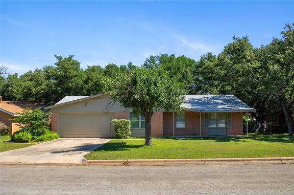 1601 Highland Drive, Brownwood, TX 76801