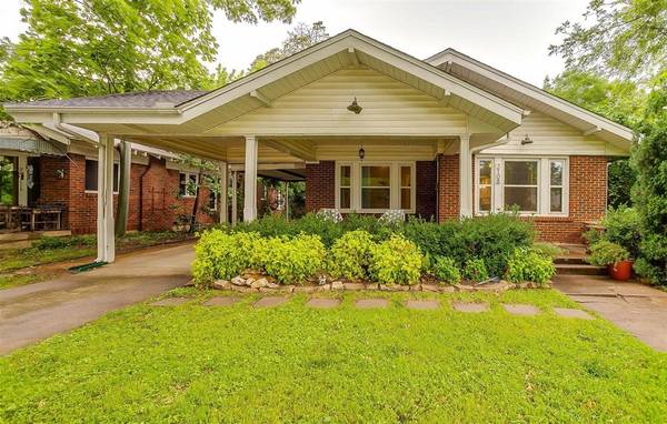 2108 Ashland Avenue, Fort Worth, TX 76107