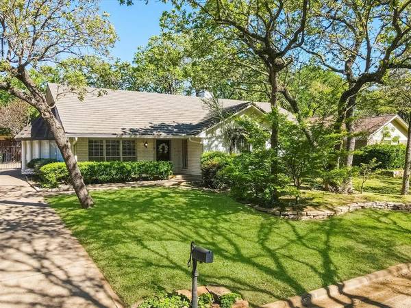 5009 River Ridge Road,  Arlington,  TX 76017