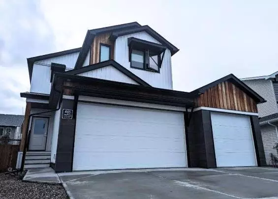 Coaldale, AB T1M 0E1,445 Westgate CRES