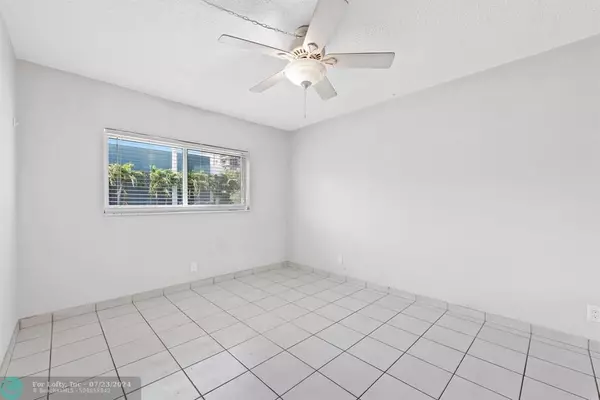 Fort Lauderdale, FL 33316,1001 SE 16th St  #1