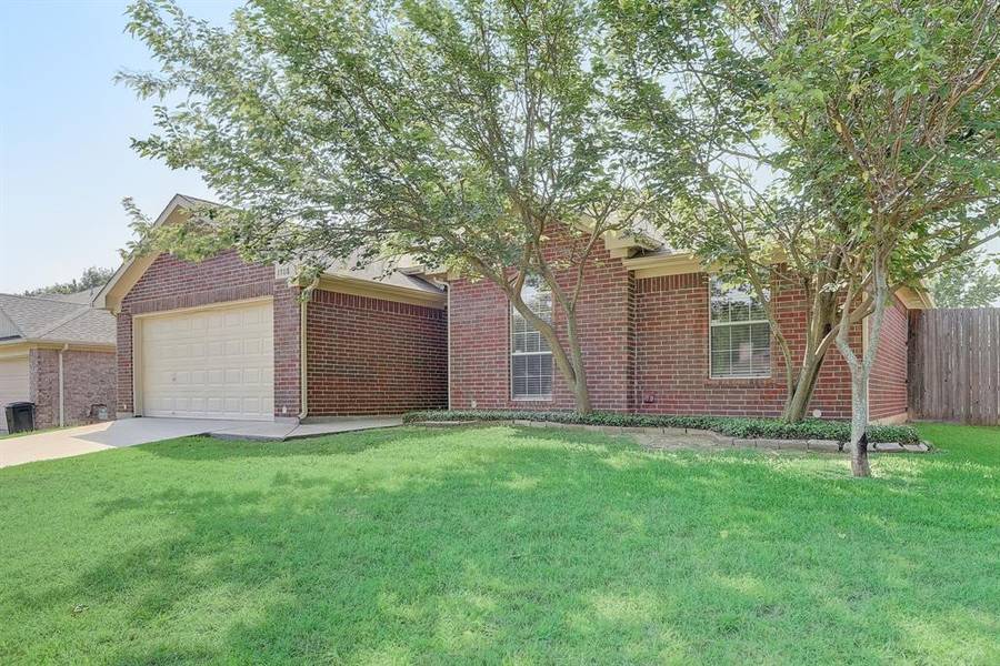 1708 Mcgarry Lane, Mansfield, TX 76063