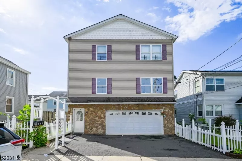 14 N 15Th St, Haledon Boro, NJ 07508