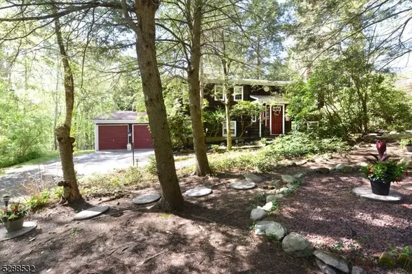 159 La Rue Rd, West Milford Twp., NJ 07435