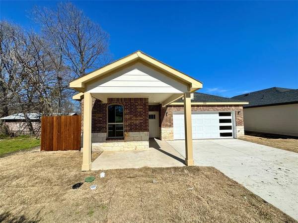 205 Laroe Street, Terrell, TX 75160