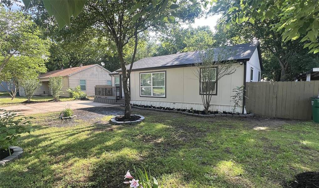 1816 Mill Street, Gainesville, TX 76240