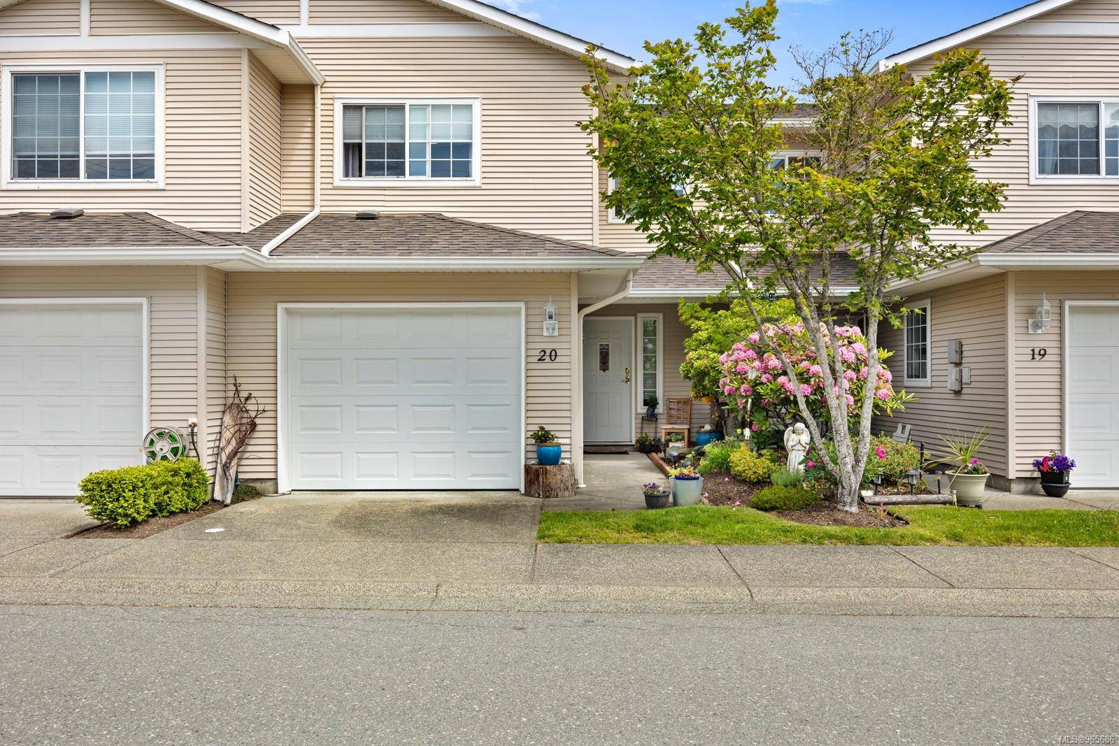 717 Aspen Rd #20,  Comox,  BC V9M 3X4