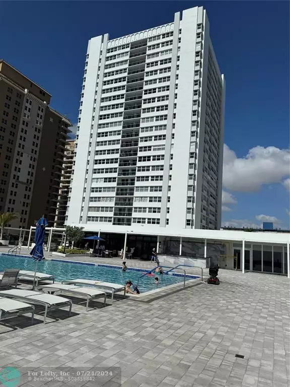 1904 S Ocean Dr  #604S, Hallandale Beach, FL 33009