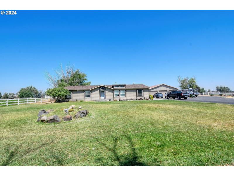 29477 KNIGHT RD, Hermiston, OR 97838