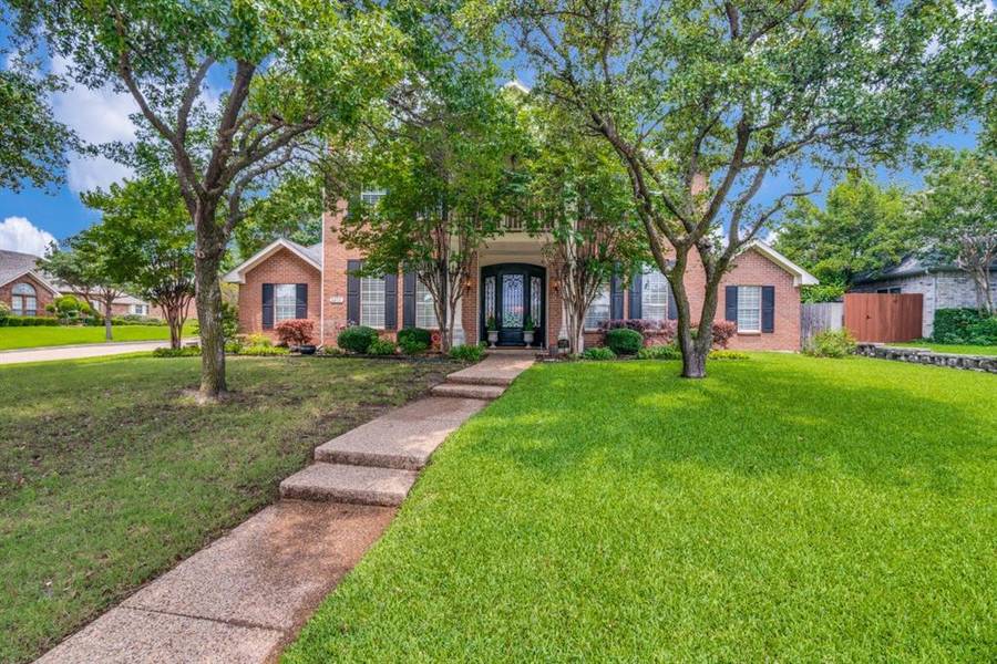 2201 Le Mans Drive, Carrollton, TX 75006