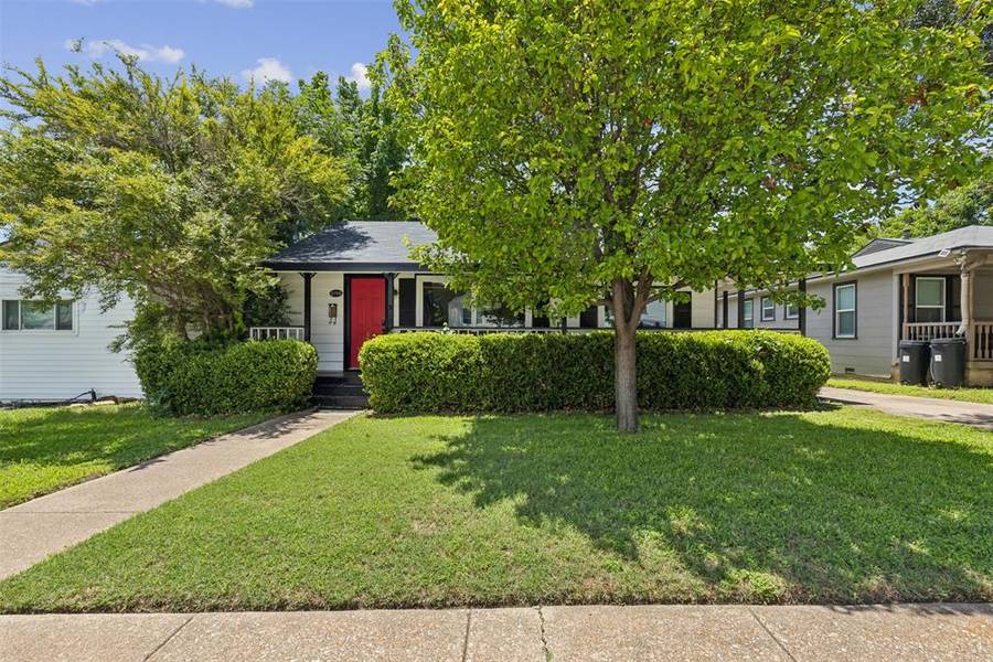 3705 Collinwood Avenue, Fort Worth, TX 76107