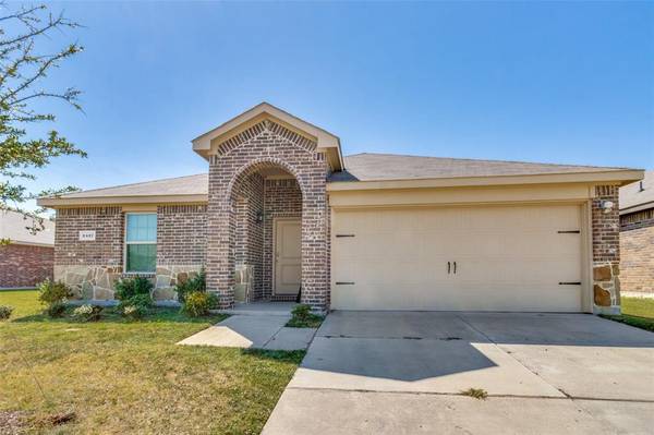 2427 Burkburnett Drive, Forney, TX 75126