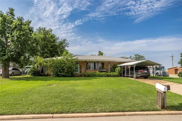 421 W Main Street, Hinton, OK 73047