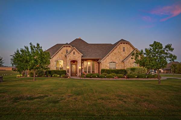 14200 Lucille Drive, Newark, TX 76071