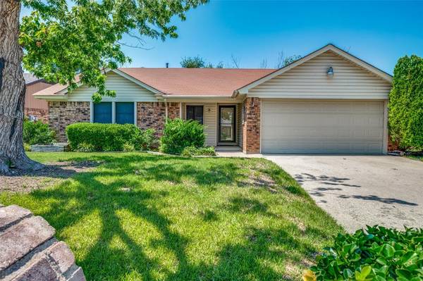 4424 Aspen Way, Haltom City, TX 76137