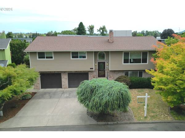 6657 SE CAVALIER WAY, Milwaukie, OR 97267