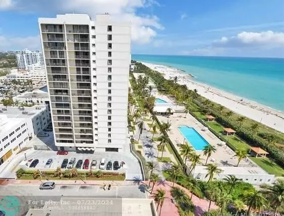 Miami Beach, FL 33140,2625 Collins Ave  #1103