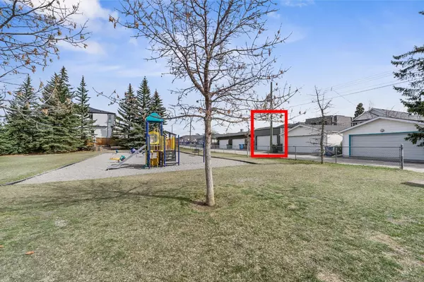 Calgary, AB T2T 1T6,2238 31 AVE SW