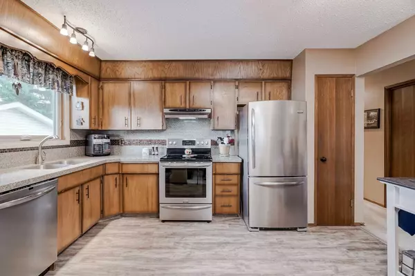 Calgary, AB T1Y2Y6,12 Whiteridge PL NE