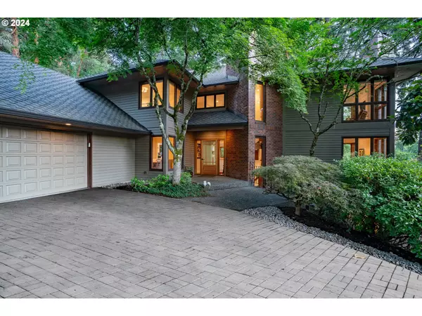 Lake Oswego, OR 97034,10 SHERWOOD CT