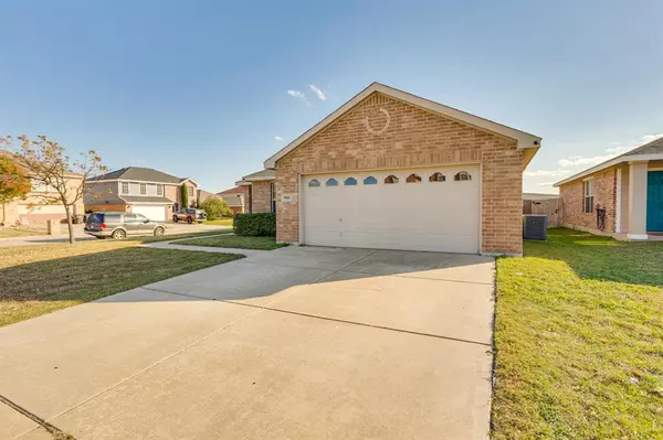 Fort Worth, TX 76108,9801 Sparrow Hawk Lane