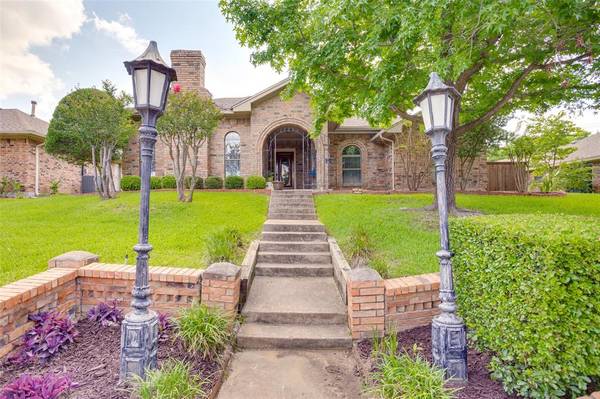 3702 Galloway Lane, Carrollton, TX 75007