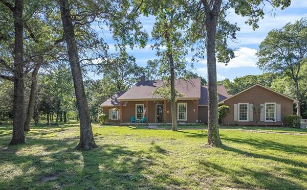 214 SE County Road 3124a, Corsicana, TX 75109