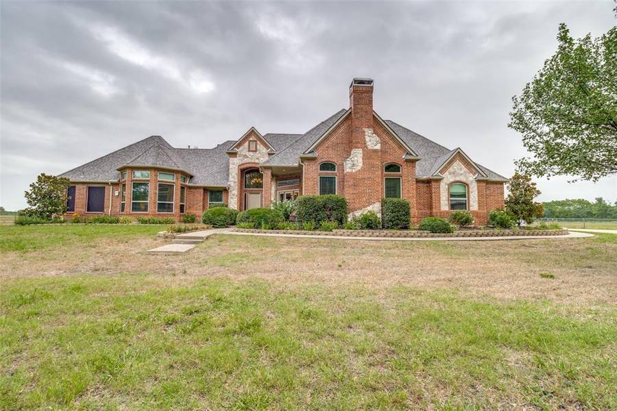 251 County Road 4910, Trenton, TX 75490