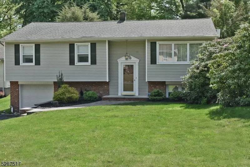 19 Omaha Ave, Rockaway Twp., NJ 07866