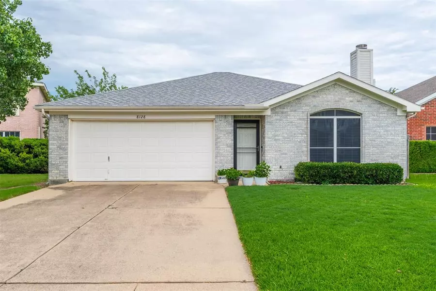 8128 E Summer Trail Drive, Fort Worth, TX 76137