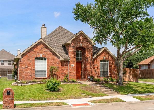 1806 Crosshaven Drive, Lewisville, TX 75077