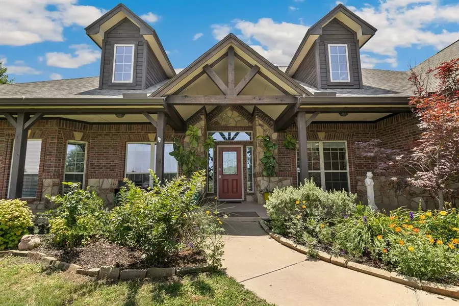 117 Antler Ridge Court, Azle, TX 76020