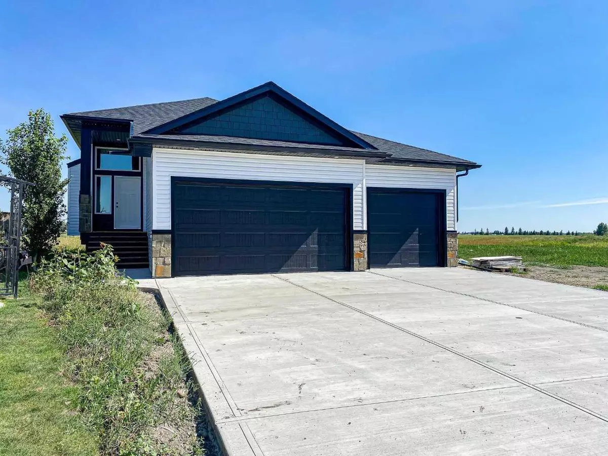 Bowden, AB T0M 0K0,1209 Westview DR