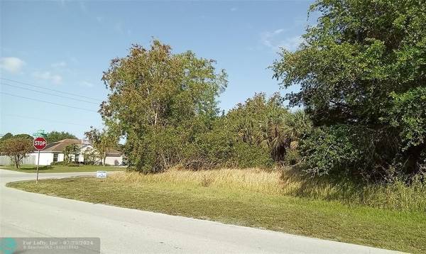 Port St Lucie, FL 34952,1801 SE Mandrake Cir