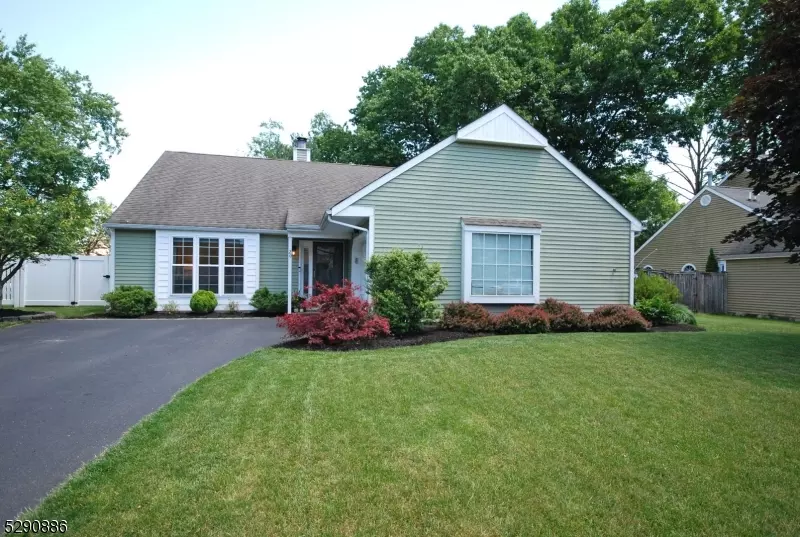 20 Susquehanna Trl, Branchburg Twp., NJ 08876