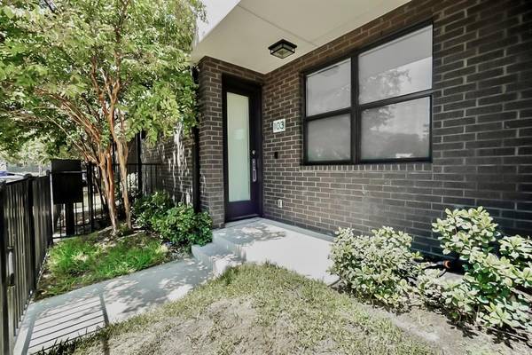 1625 Hickory Street #103,  Dallas,  TX 75215