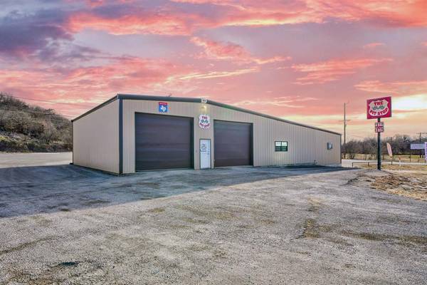 164 US Highway 380 W, Graham, TX 76450