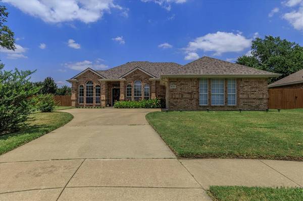 6721 S Brittany Park Court,  North Richland Hills,  TX 76182