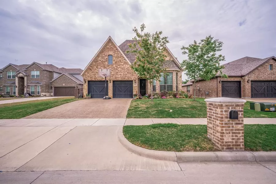 1013 Macaw Court, Forney, TX 75126