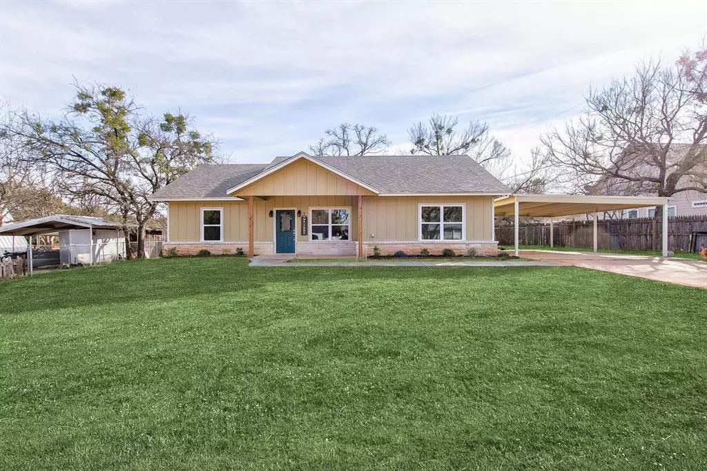 Granbury, TX 76048,409 Timberline Drive