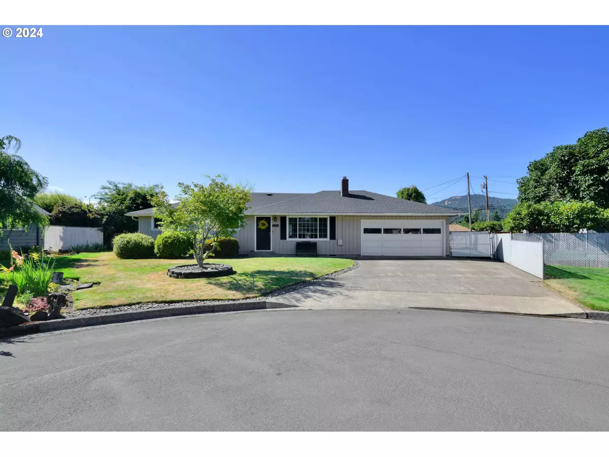 Springfield, OR 97477,2466 CORRAL CT