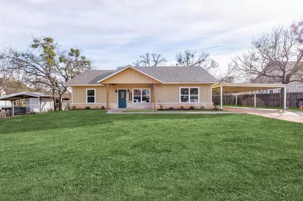 409 Timberline Drive, Granbury, TX 76048