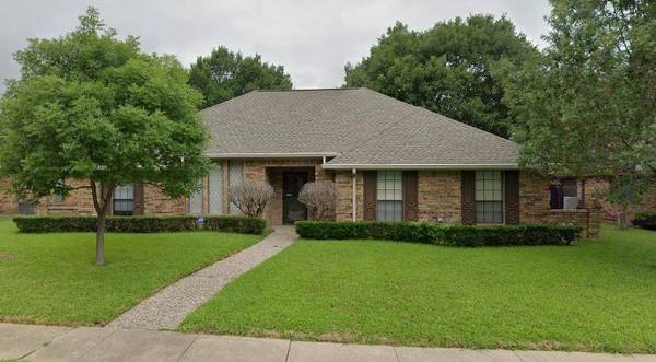 117 Willowcrest Drive, Garland, TX 75040