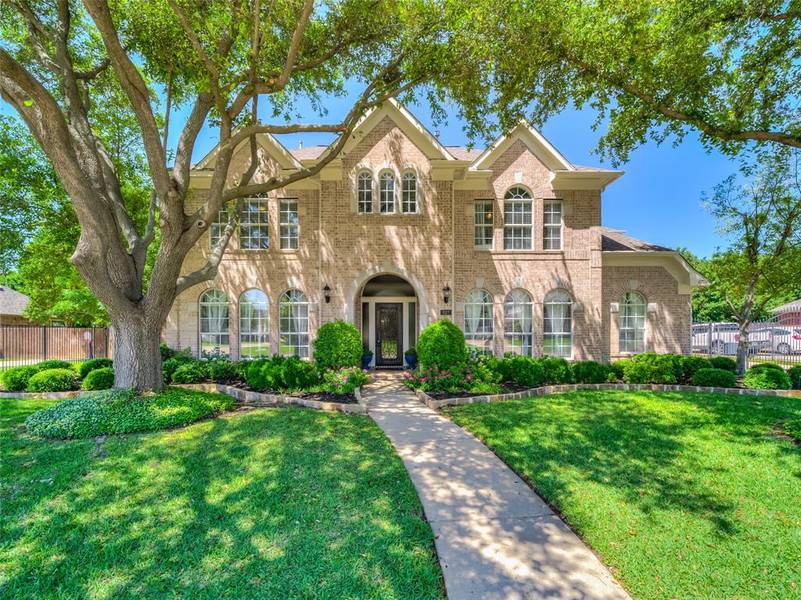 823 Clearwater Lane, Keller, TX 76248