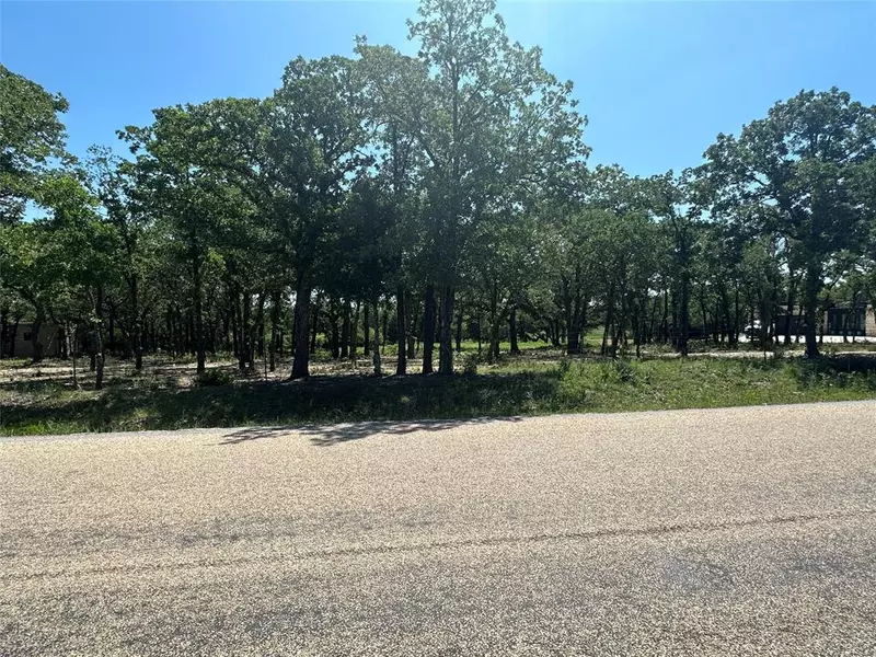 1655 S Hubbard Street, Alvord, TX 76225