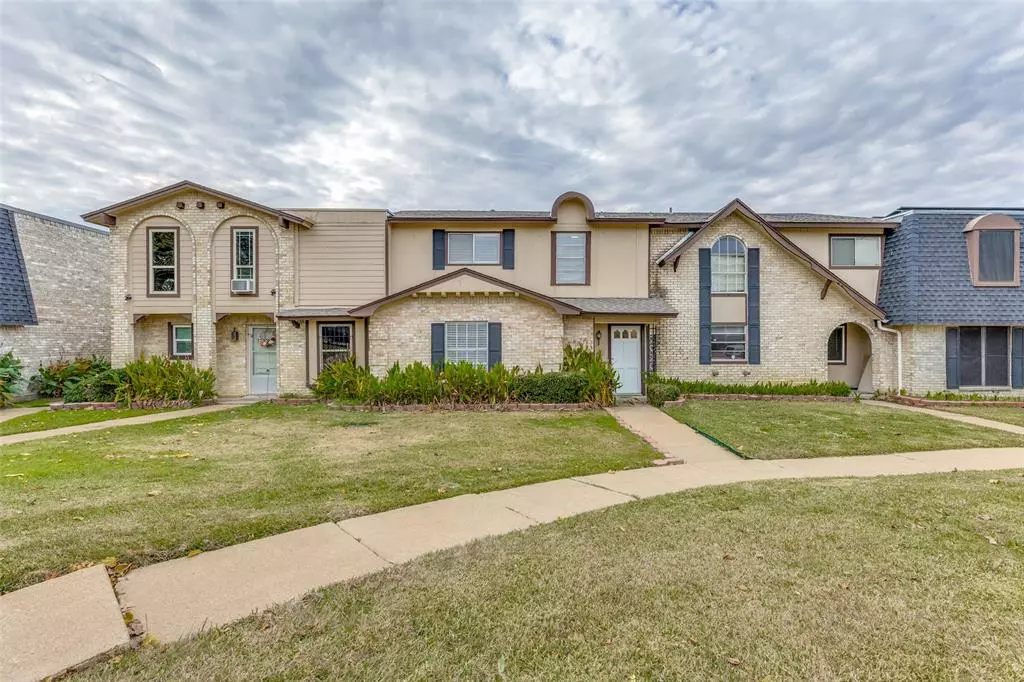 Arlington, TX 76014,2305 Blue Sage Lane