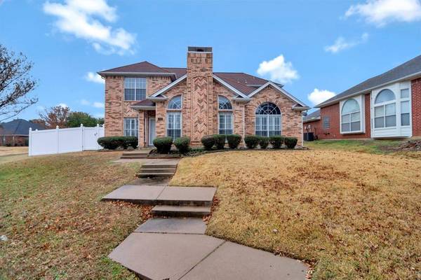 1902 Diamond Ridge Drive, Carrollton, TX 75010